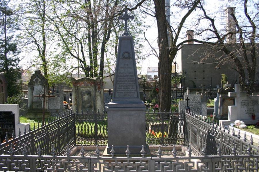 Rzymsko-katolicki cmentarz parafii św. Anny w Piasecznie